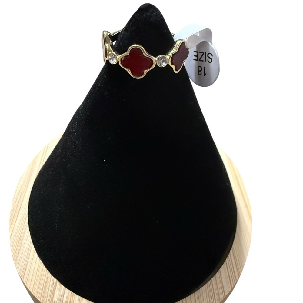 NWT Gold-Tone Red Clover Ring with Crystal Accent Brass w/14k Size 8 - Picture 2 of 4